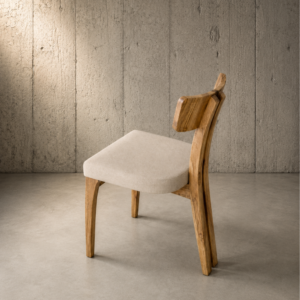 Silla Berlín de madera maciza de Petiribí o Guayubira con asiento de cuero vacuno genuino | Ástika